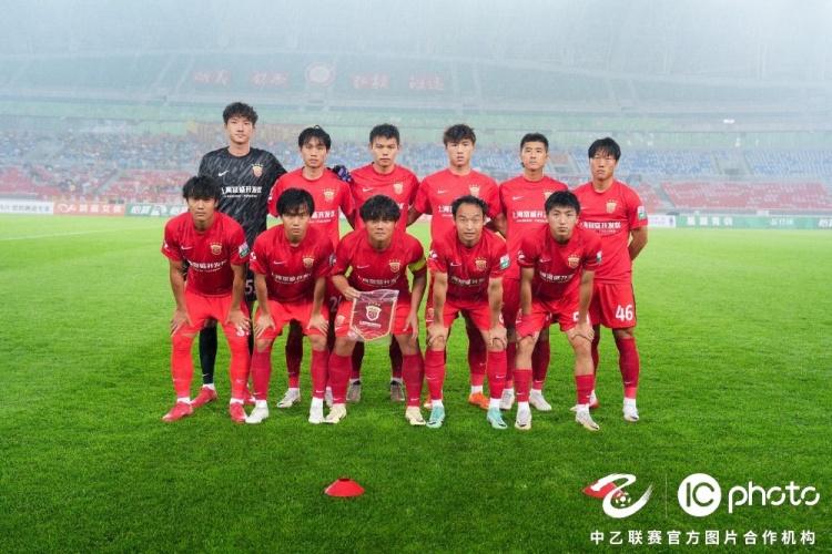 葡媒：前国安外援马努因交通事故去世，终年43岁